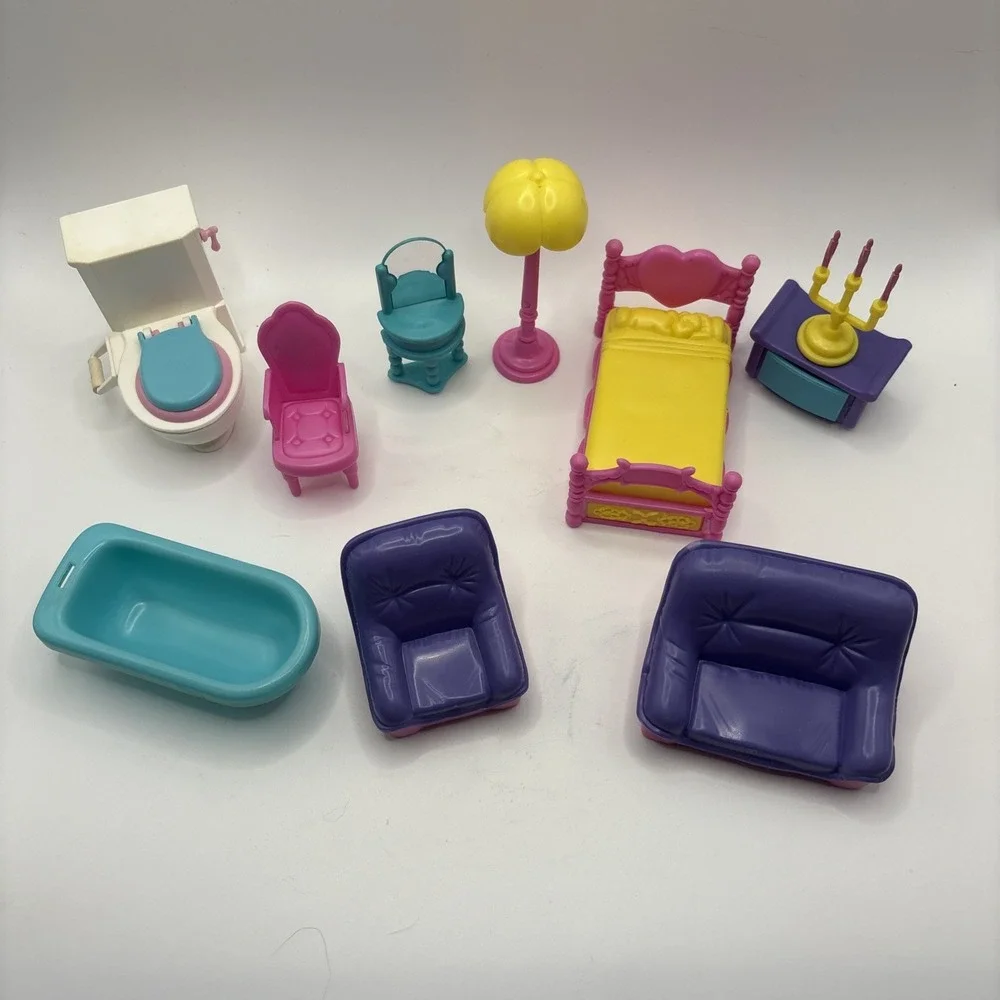 11 Vintage‎ Lot Of Doll House Plastic Furniture Colorful Bedroom Bathroom